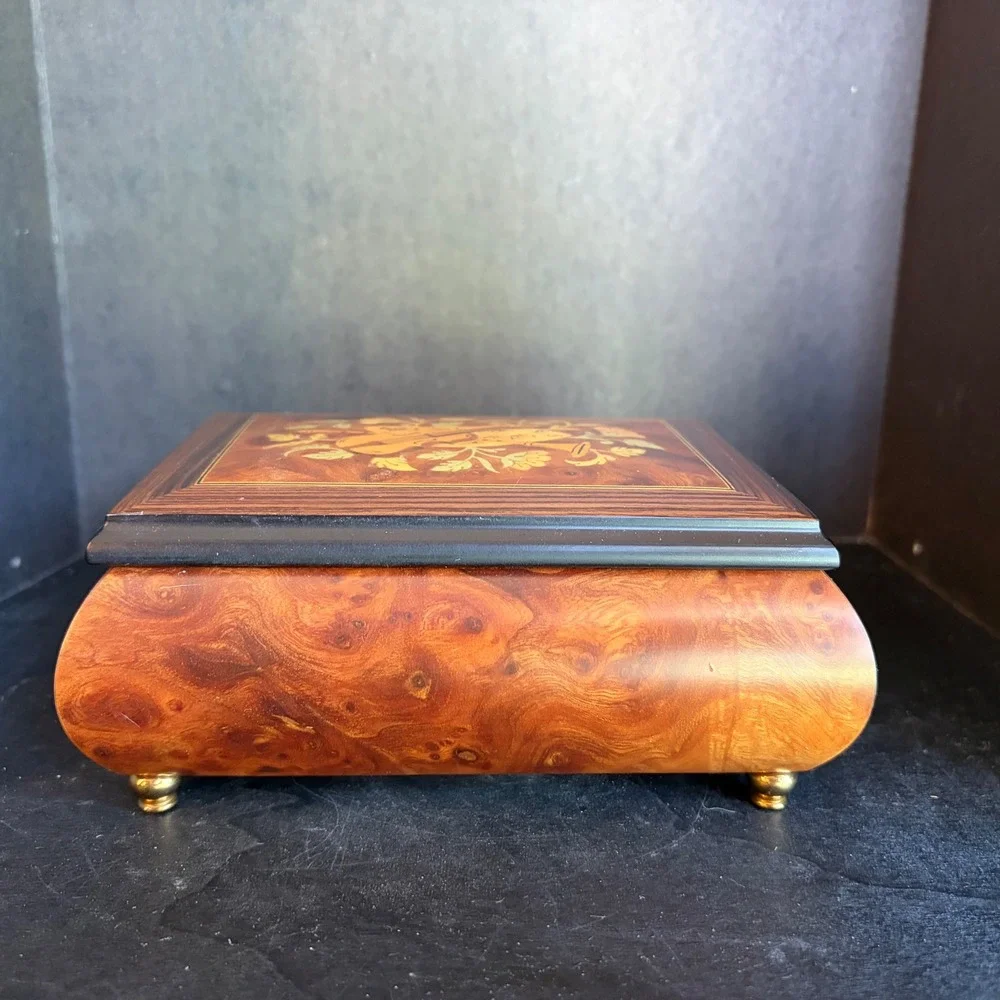 Unbranded vintage italian